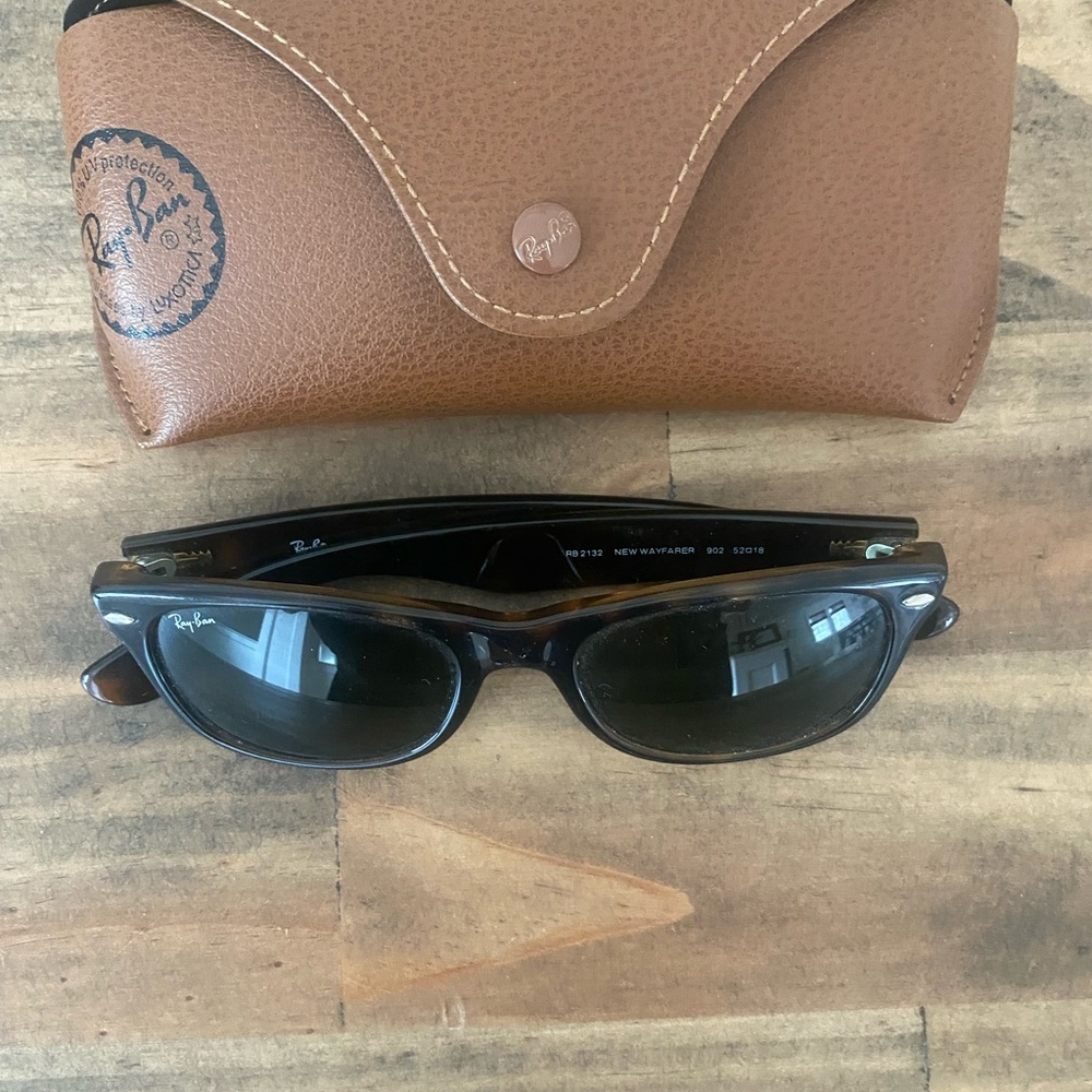 Ray Ban New Wayfarer tortoise sunglasses